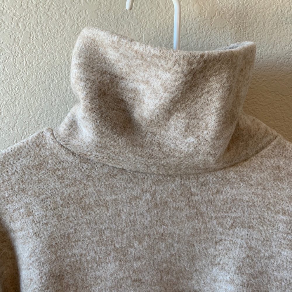 Target sweater - Picture 2 of 3